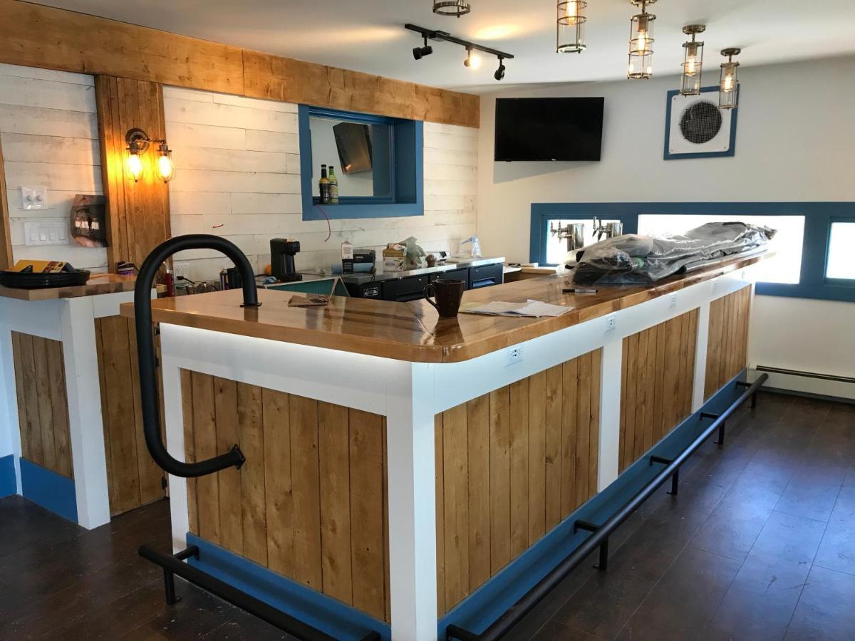 The Tuna Blue Inn Hubbards Esterno foto